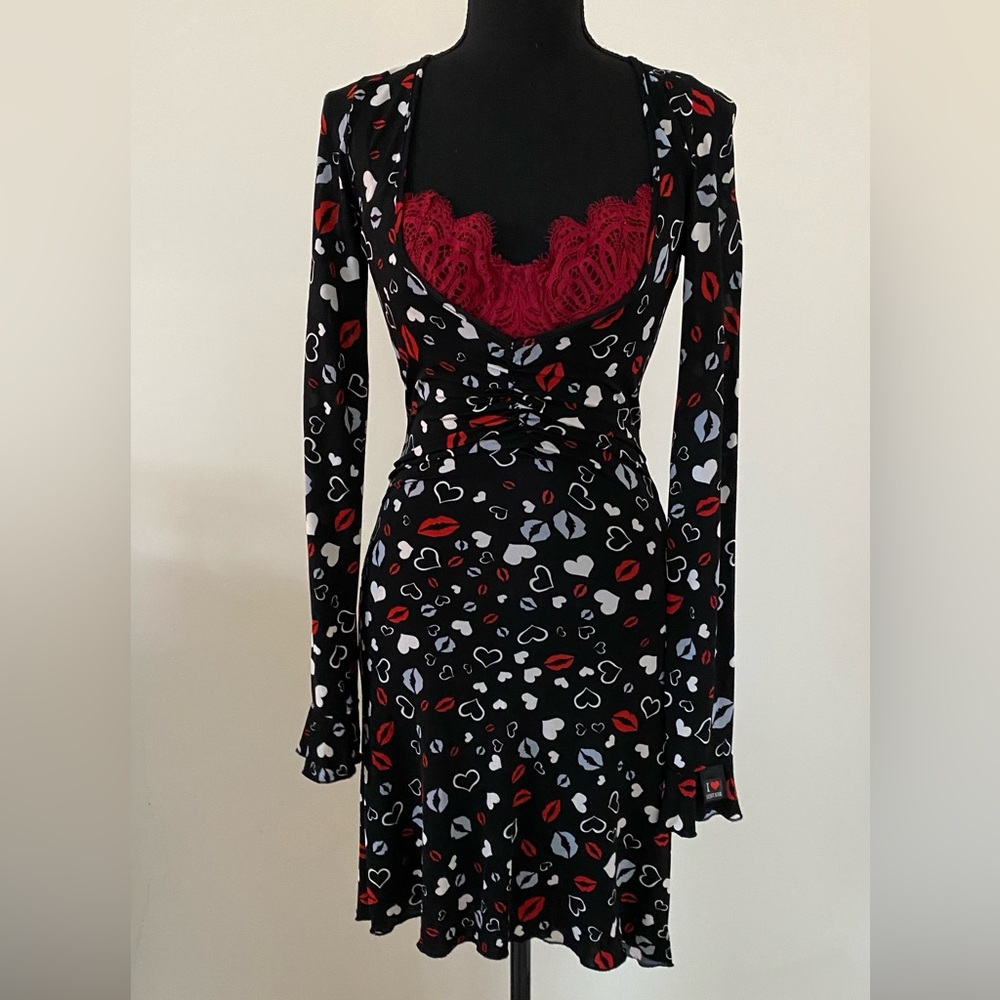 Denny Rose Women’s Hearts and Lips Print Mini Dress